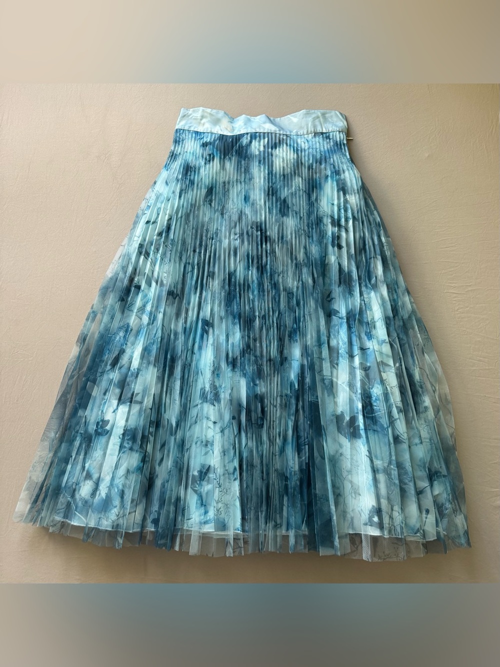 Black Dash Volumous Floral Accordion Mesh Midi Skirt